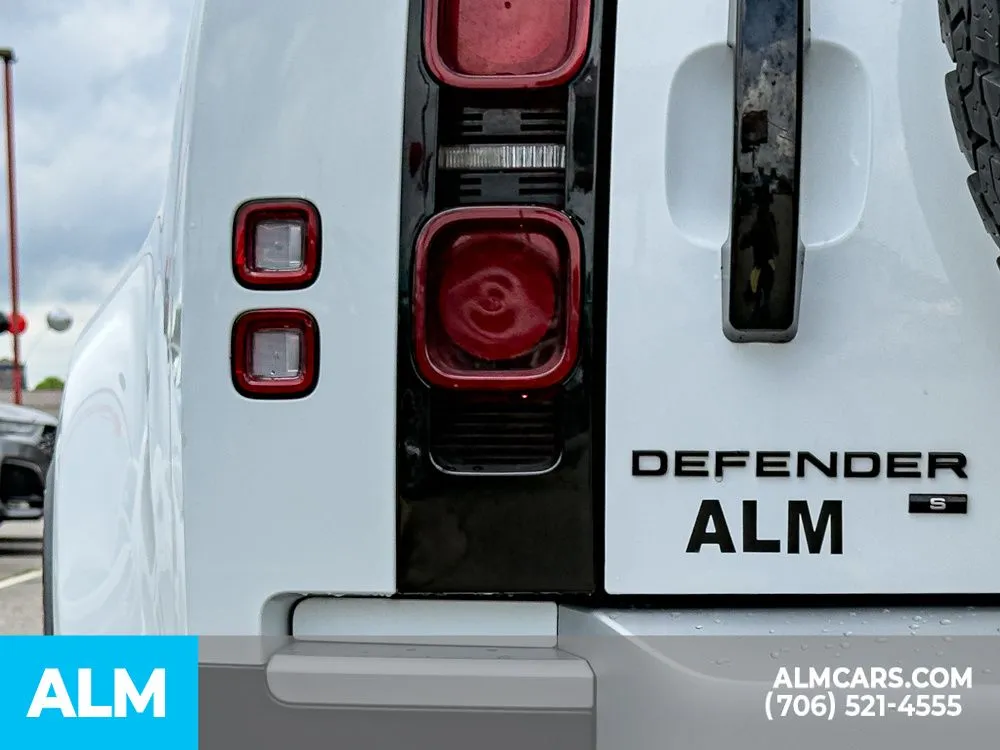 2020 Land Rover Defender S - Photo 6