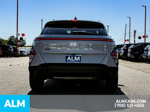 More photos of 2024 Hyundai Kona SEL at ALM Hyundai Athens, GA