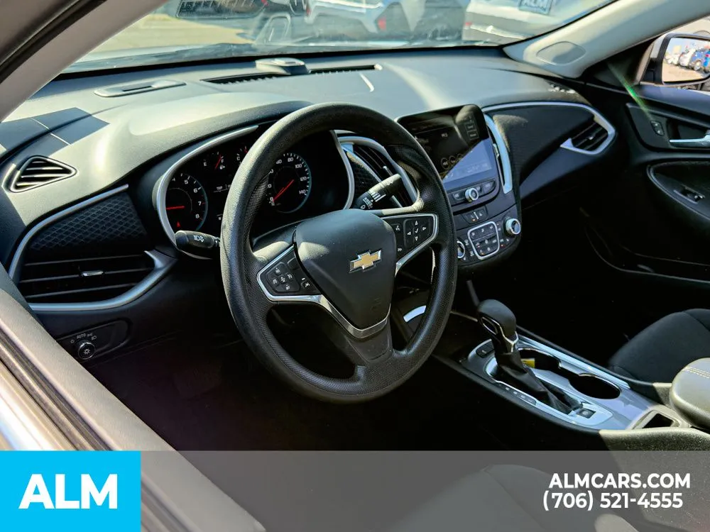 2024 Chevrolet Malibu 1LT - Photo 12