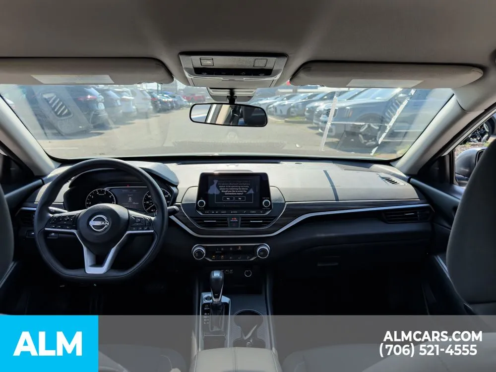 2025 Nissan Altima SV - Photo 15