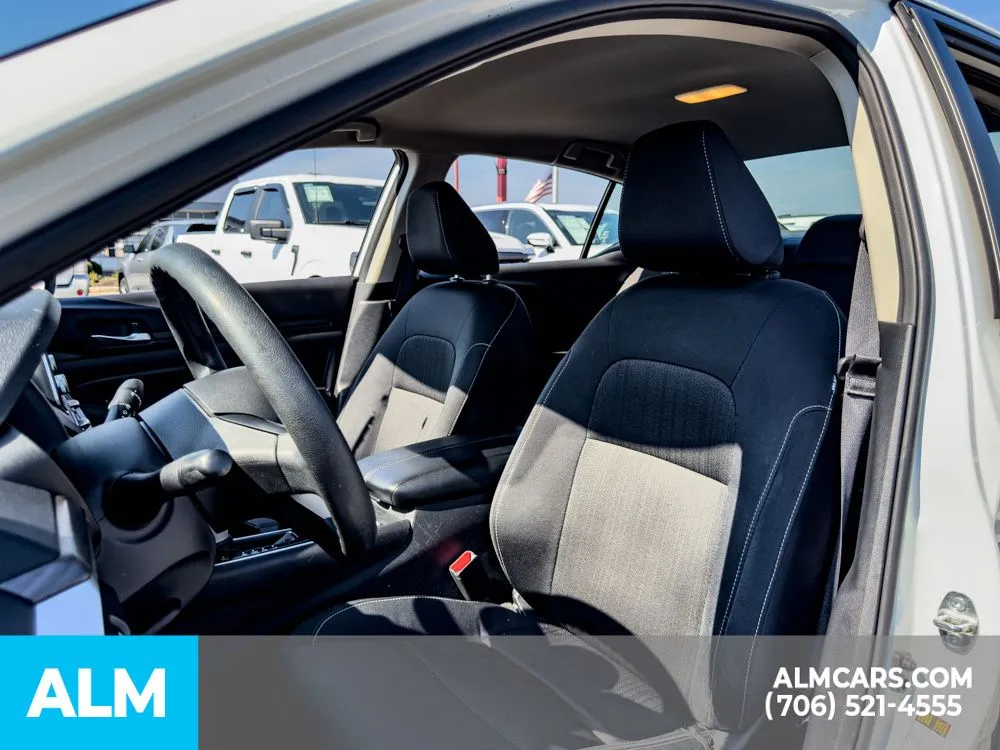 2025 Nissan Altima SV - Photo 8