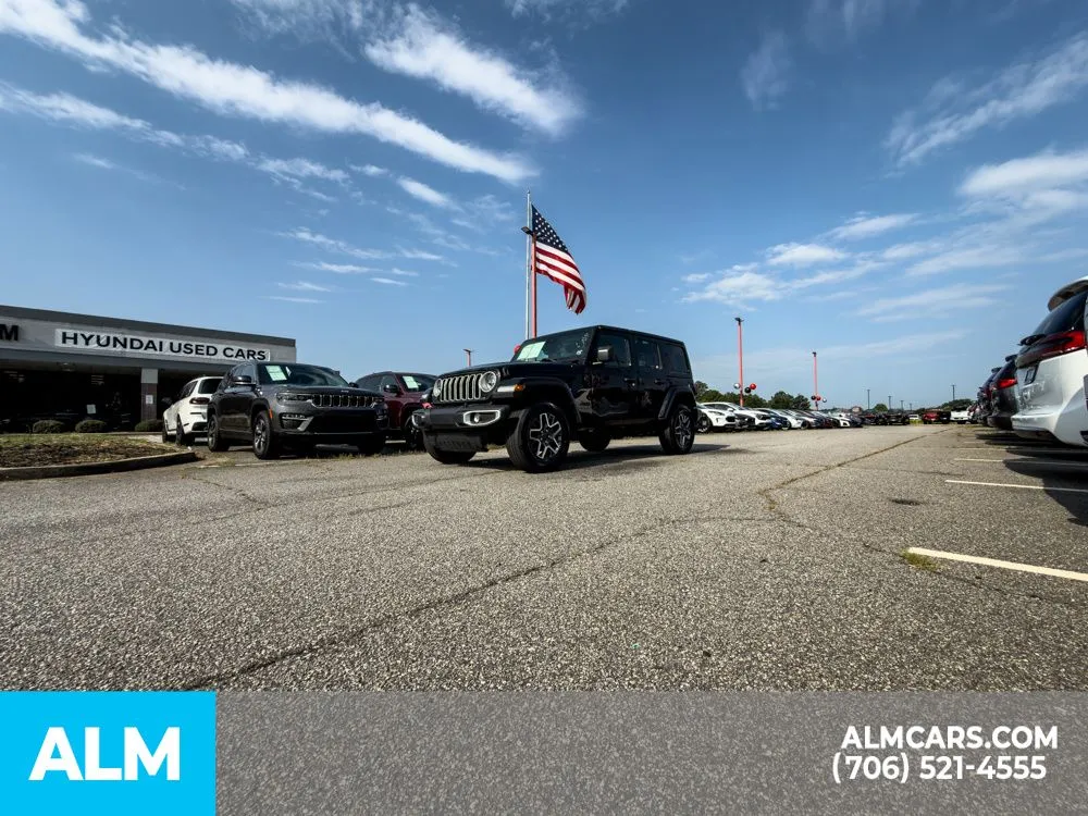 2025 Jeep Wrangler 4-Door Sahara - Photo 6