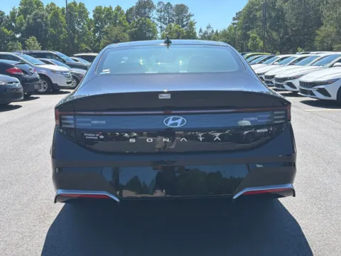 More photos of 2026 Hyundai Sonata Hybrid Limited at ALM Hyundai Athens, GA