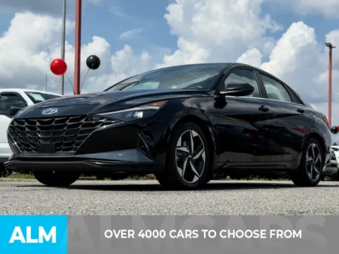 Photos of 2023 Hyundai Elantra Limited for sale in Athens, GA at ALM Hyundai Athens