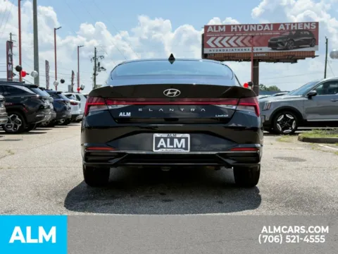 More photos of 2023 Hyundai Elantra Limited at ALM Hyundai Athens, GA