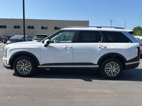Photos of 2026 Hyundai Palisade Hybrid Blue SEL Premium for sale in Athens, GA at ALM Hyundai Athens