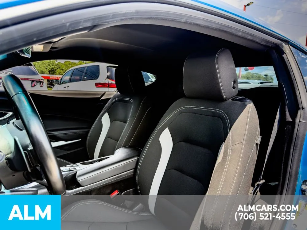 2022 Chevrolet Camaro LT1 - Photo 17