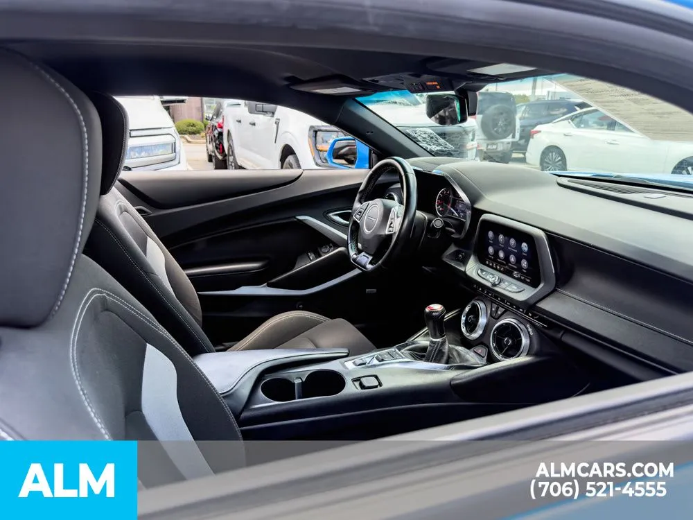 2022 Chevrolet Camaro LT1 - Photo 28