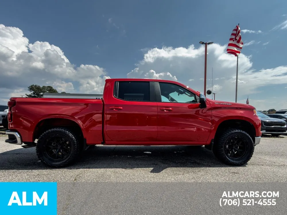 2025 Chevrolet Silverado 1500 LT - Photo 12