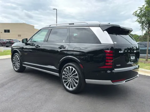 More photos of 2026 Hyundai Palisade Hybrid Calligraphy at ALM Hyundai Athens, GA