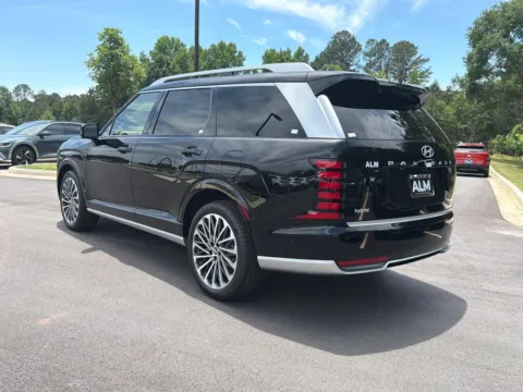 More photos of 2026 Hyundai Palisade Hybrid Calligraphy at ALM Hyundai Athens, GA