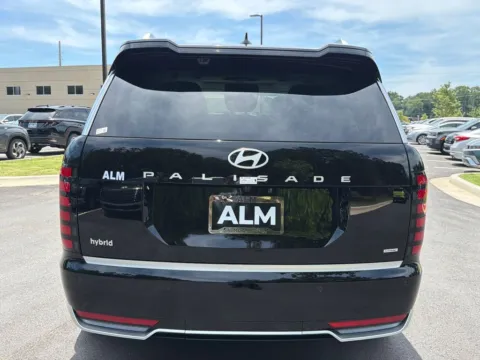 More photos of 2026 Hyundai Palisade Hybrid Calligraphy at ALM Hyundai Athens, GA