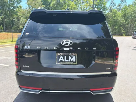 More photos of 2026 Hyundai Palisade Hybrid Calligraphy at ALM Hyundai Athens, GA
