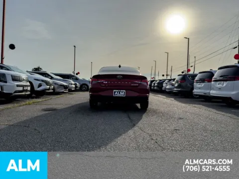More photos of 2023 Hyundai Elantra Hybrid Blue at ALM Hyundai Athens, GA