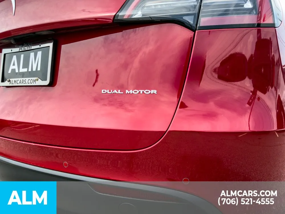 2022 Tesla Model Y Long Range - Photo 8