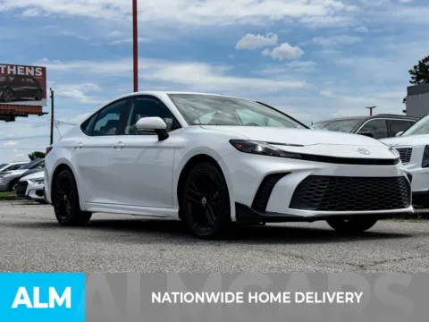 More photos of 2025 Toyota Camry SE at ALM Hyundai Athens, GA