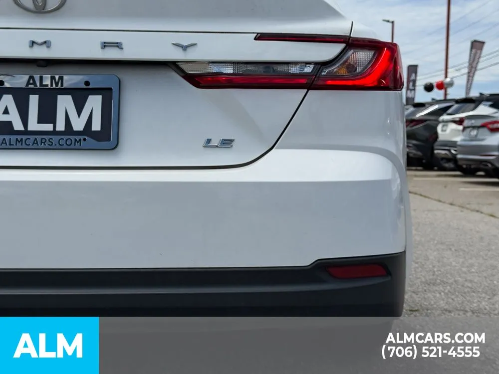 2025 Toyota Camry LE - Photo 16