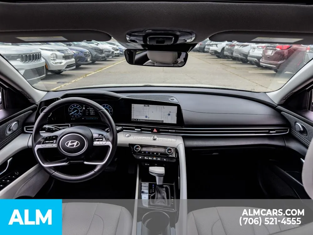2026 Hyundai Elantra Limited - Photo 11