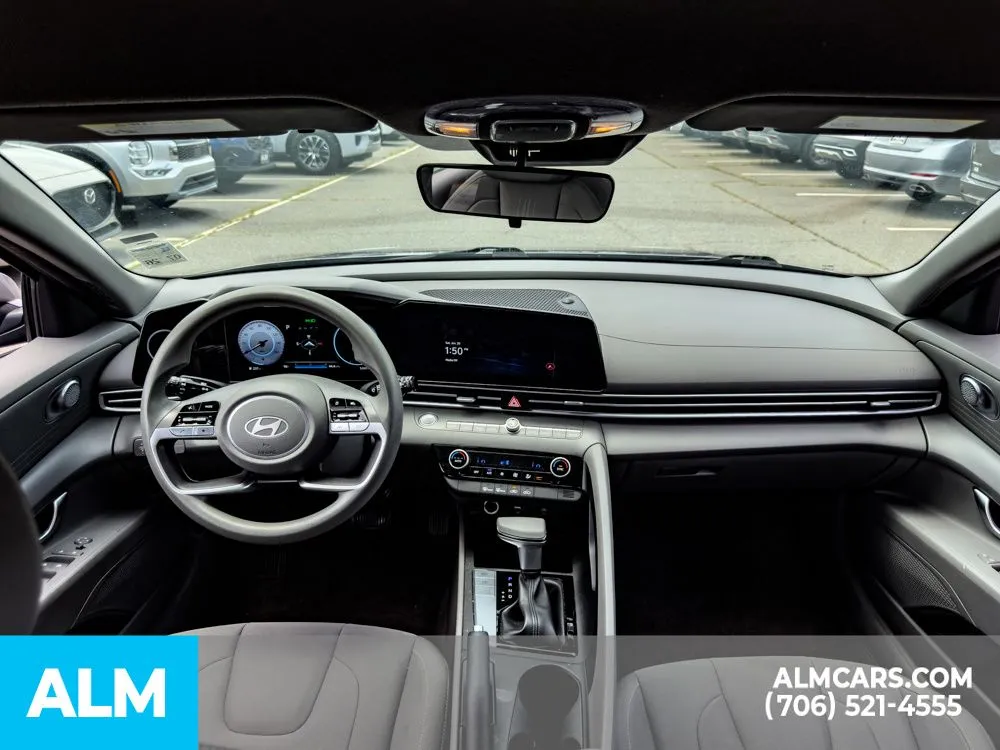 2024 Hyundai Elantra SEL - Photo 16