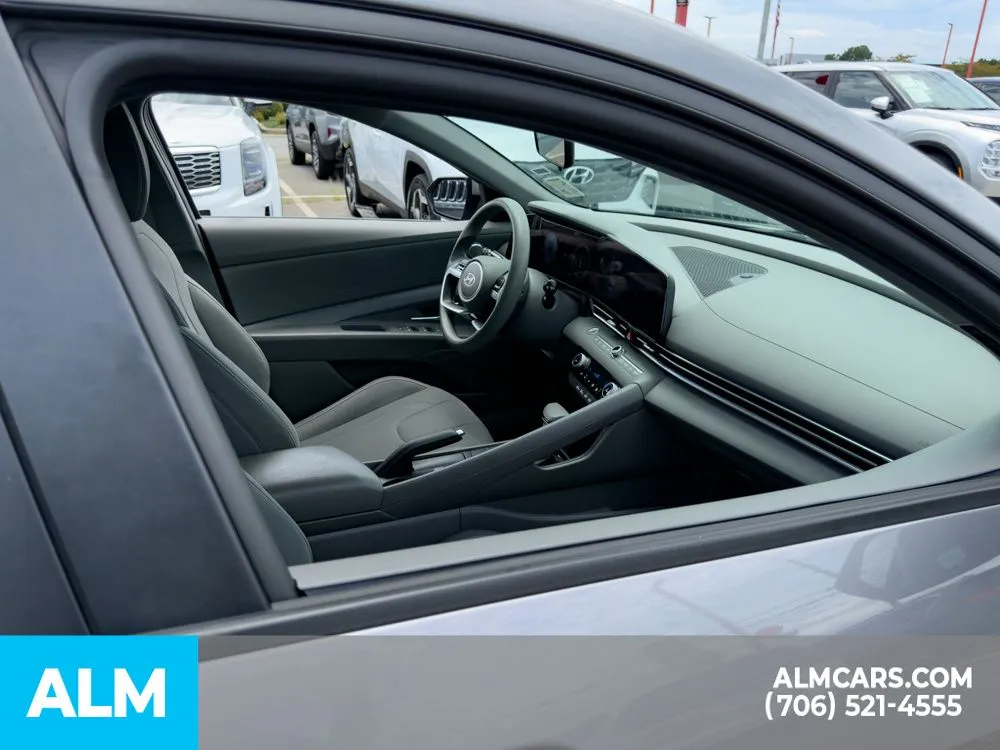 2024 Hyundai Elantra SEL - Photo 15