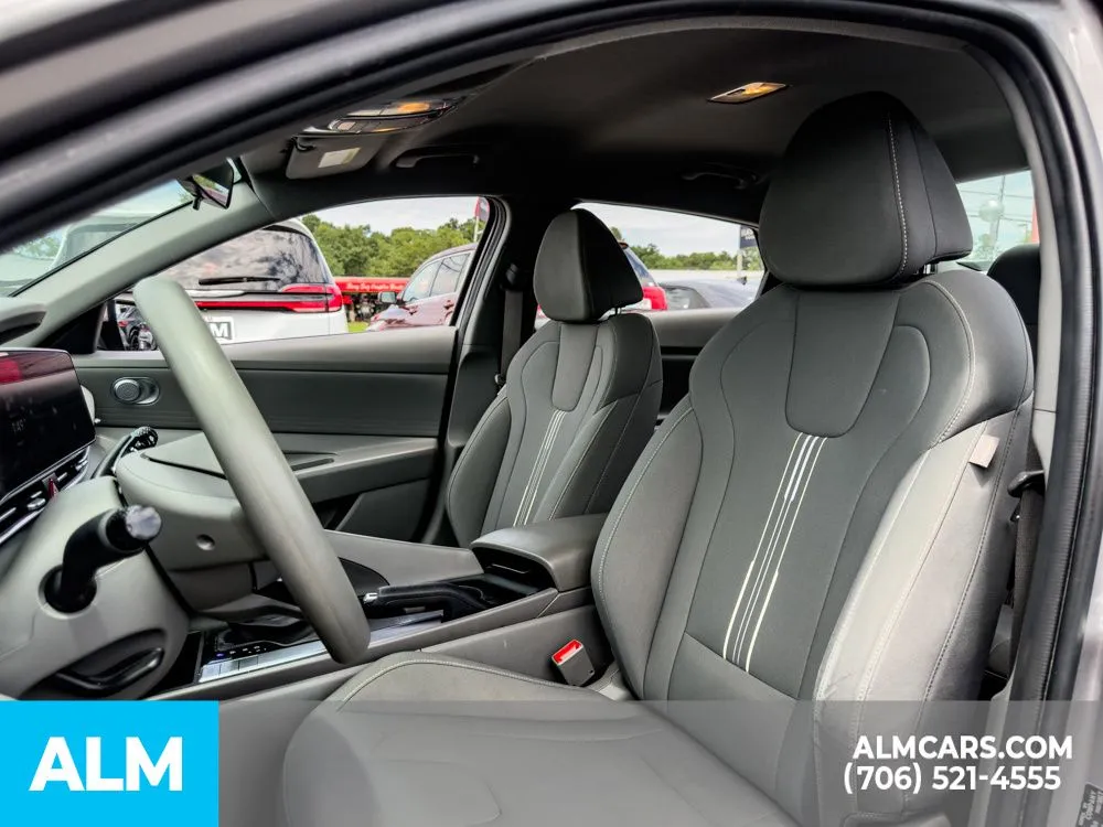 2024 Hyundai Elantra SEL - Photo 8