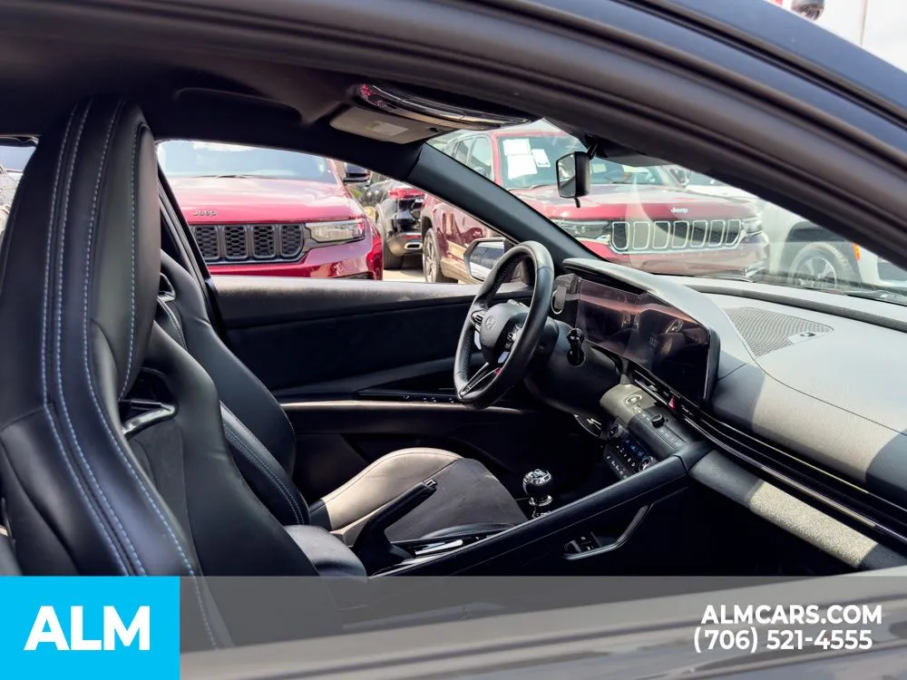 2024 Hyundai Elantra N - Photo 16