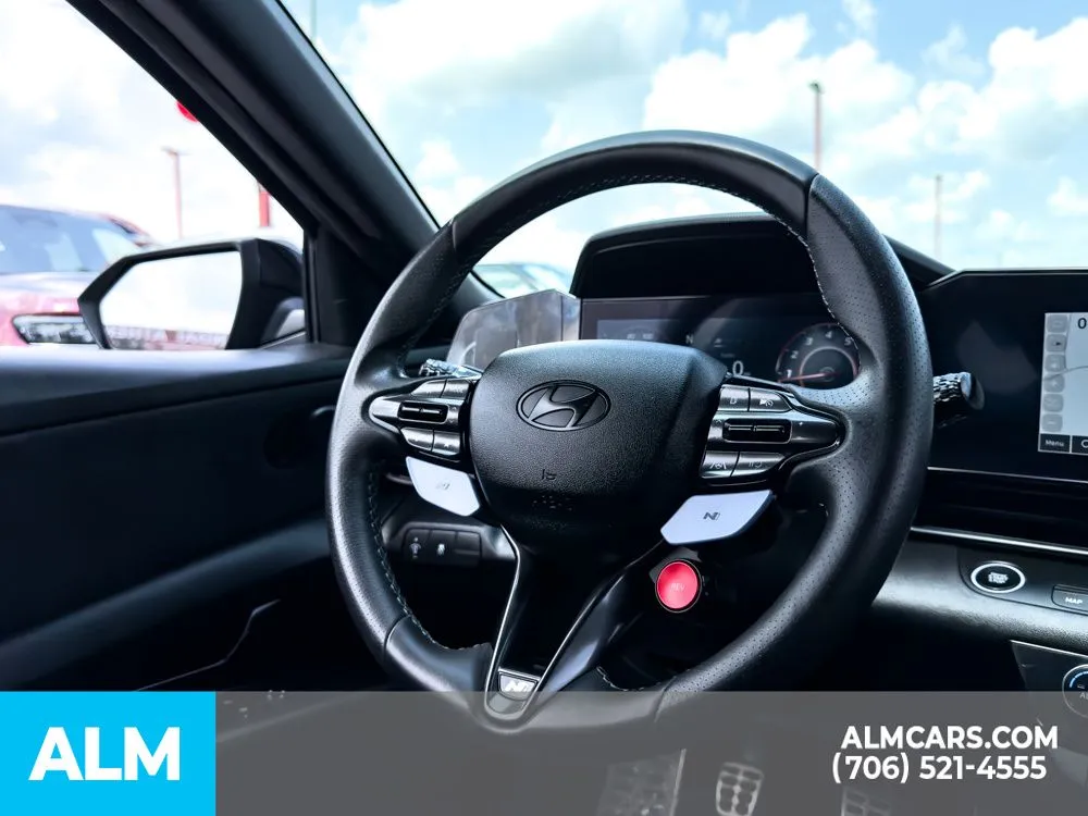 2024 Hyundai Elantra N - Photo 18