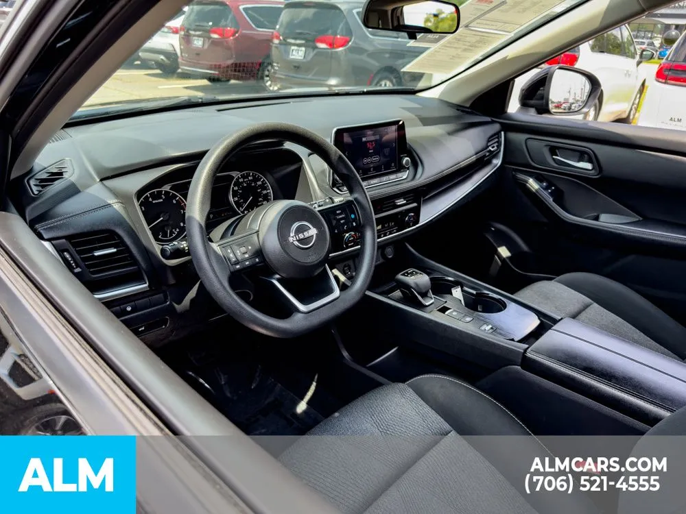 2024 Nissan Rogue SV - Photo 8