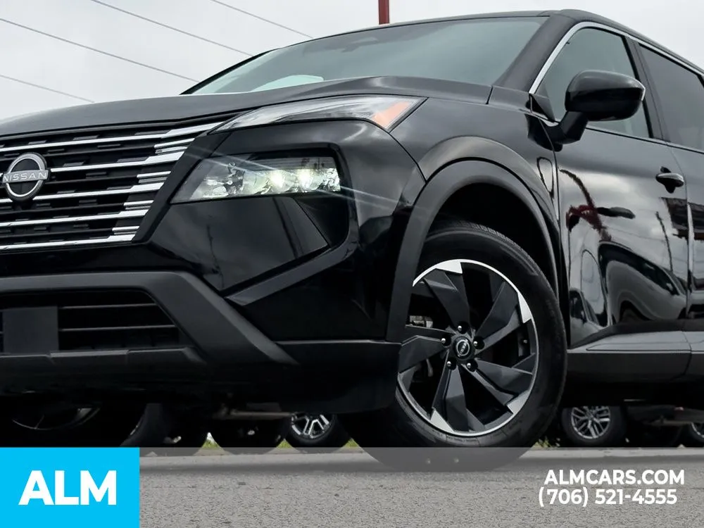 2024 Nissan Rogue SV - Photo 8
