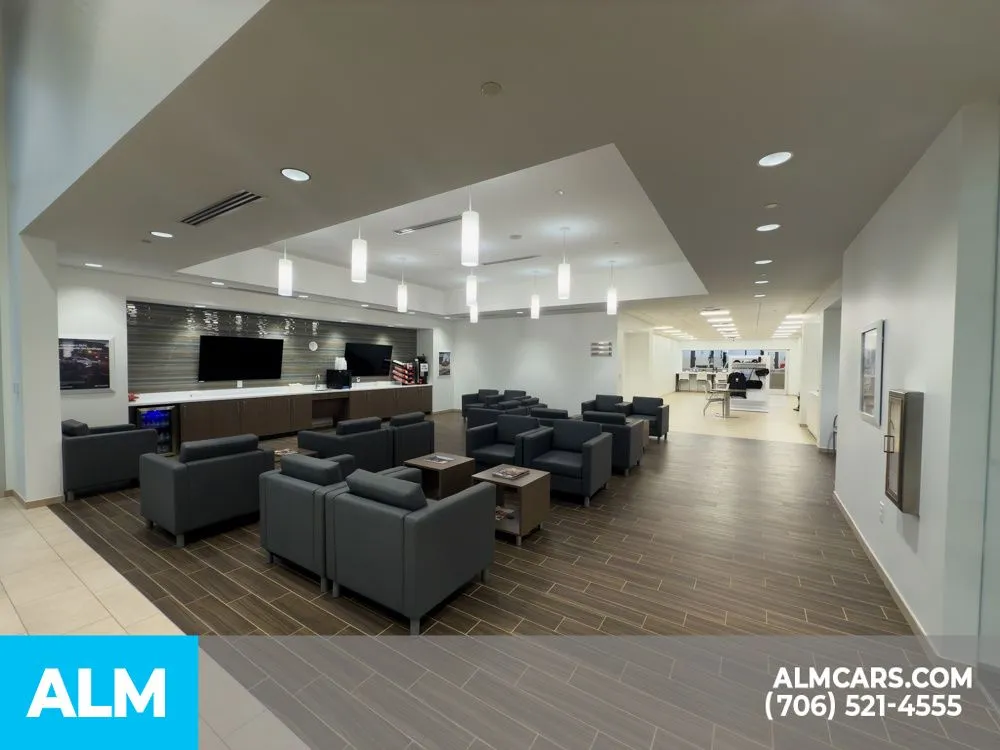 2024 Nissan Rogue SV - Photo 34