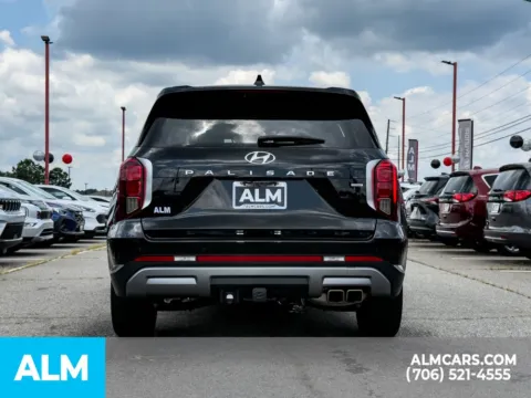 More photos of 2024 Hyundai Palisade Limited at ALM Hyundai Athens, GA