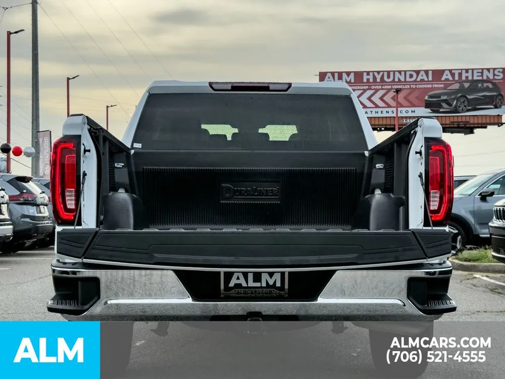 2025 GMC Sierra 1500 SLT - Photo 9