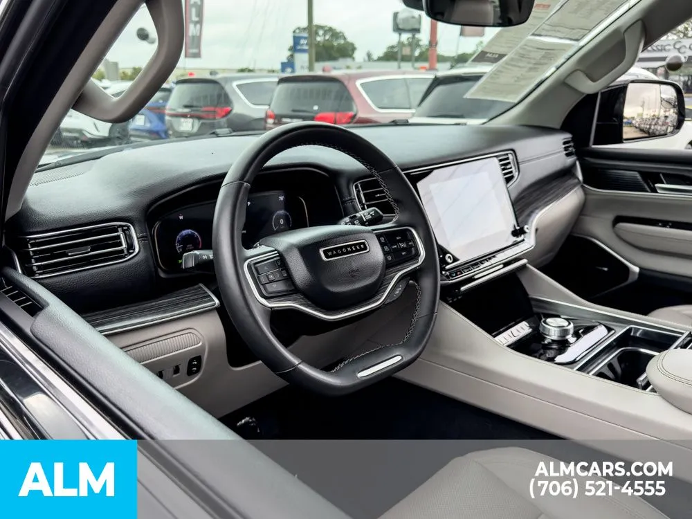 2024 Jeep Wagoneer Series II - Photo 11