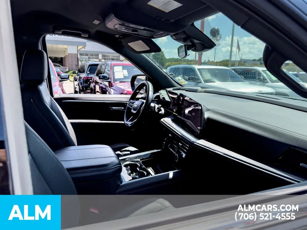 2025 Chevrolet Tahoe LT - Photo 16