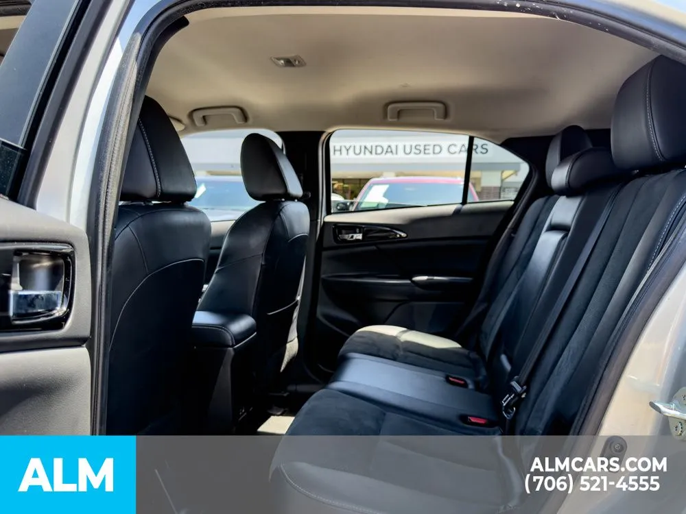 2024 Mitsubishi Eclipse Cross SE - Photo 17