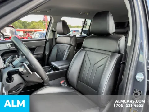 More photos of 2025 Hyundai Santa Fe SEL at ALM Hyundai Athens, GA