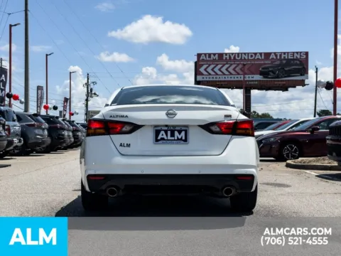 More photos of 2024 Nissan Altima 2.5 SR at ALM Hyundai Athens, GA