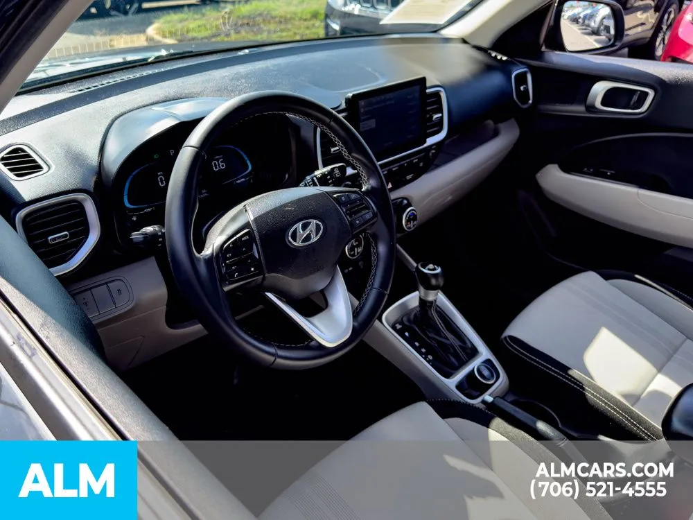 2024 Hyundai Venue SEL - Photo 11