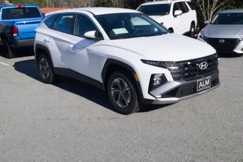 Another view of 2026 Hyundai Tucson Hybrid Blue SE for sale in Athens, GA at ALM Hyundai Athens