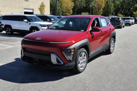 Photos of 2027 Hyundai Kona SE for sale in Athens, GA at ALM Hyundai Athens