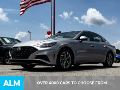 Photos of 2023 Hyundai Sonata SEL for sale in Athens, GA at ALM Hyundai Athens