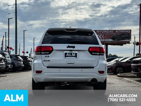 More photos of 2018 Jeep Grand Cherokee Altitude at ALM Hyundai Athens, GA