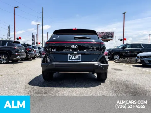 More photos of 2025 Hyundai Kona SEL at ALM Hyundai Athens, GA