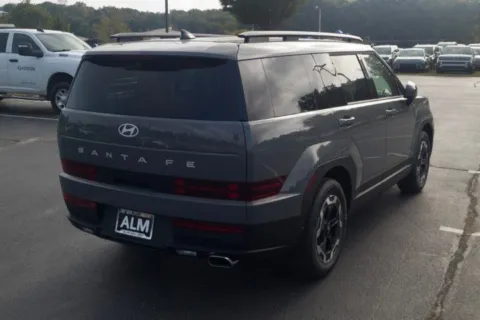 More photos of 2027 Hyundai Santa Fe SEL at ALM Hyundai Athens, GA
