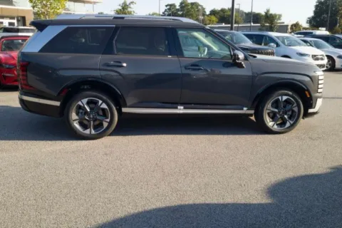 Another view of 2027 Hyundai Palisade Hybrid Limited for sale in Athens, GA at ALM Hyundai Athens
