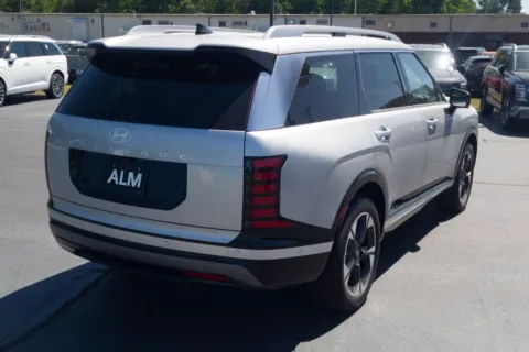More photos of 2026 Hyundai Palisade Hybrid Limited at ALM Hyundai Athens, GA