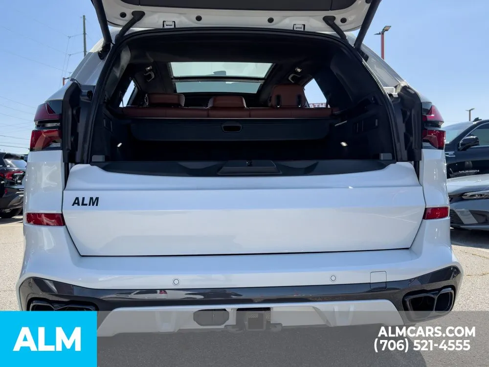 2024 BMW X5 M60i - Photo 12
