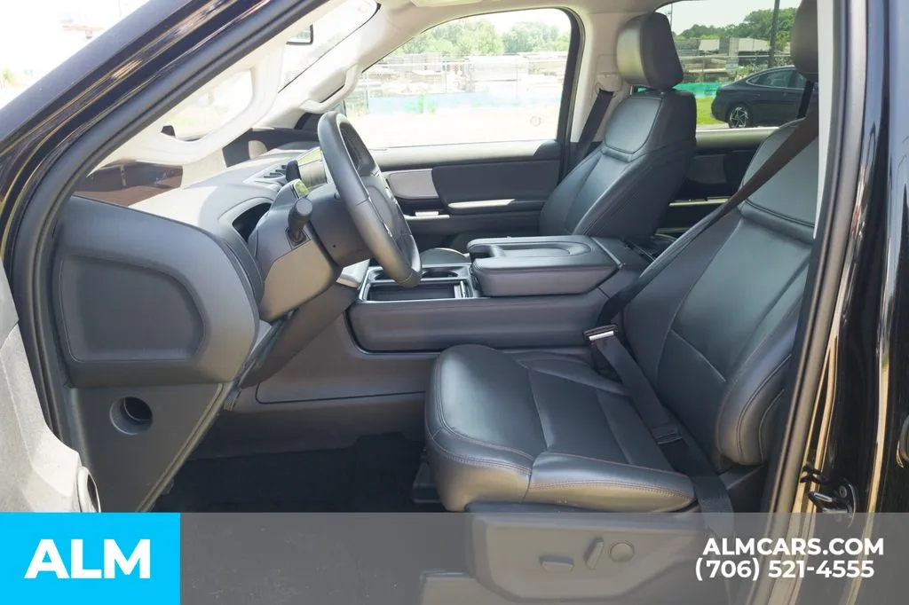 2025 Ford Expedition Active - Photo 16