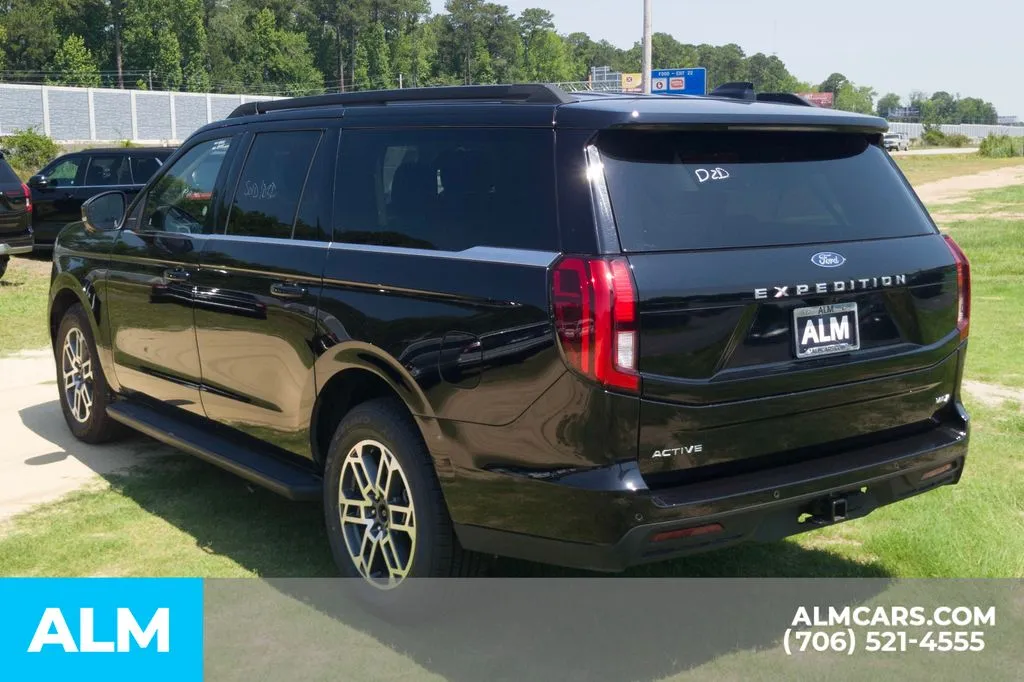 2025 Ford Expedition Active - Photo 10