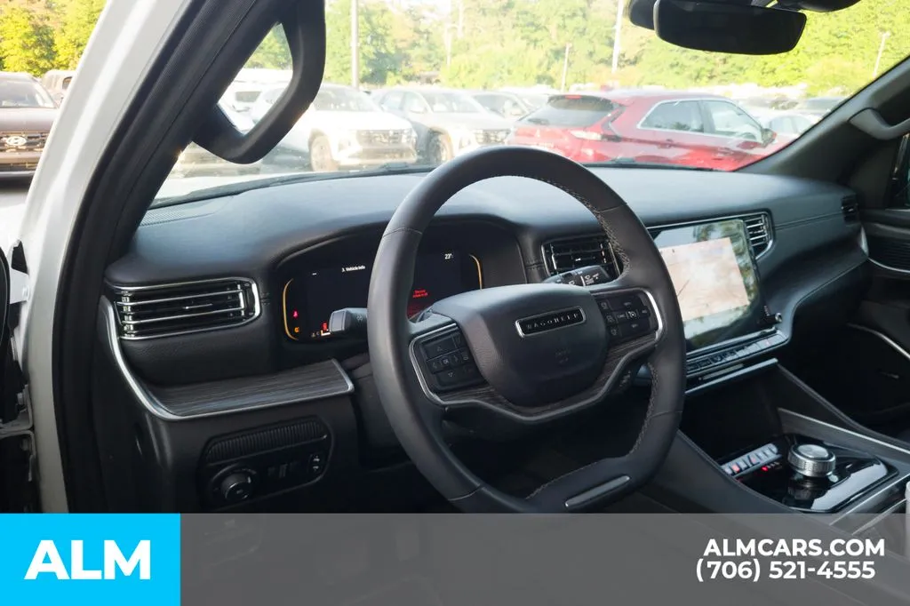 2024 Jeep Wagoneer L Series II - Photo 6